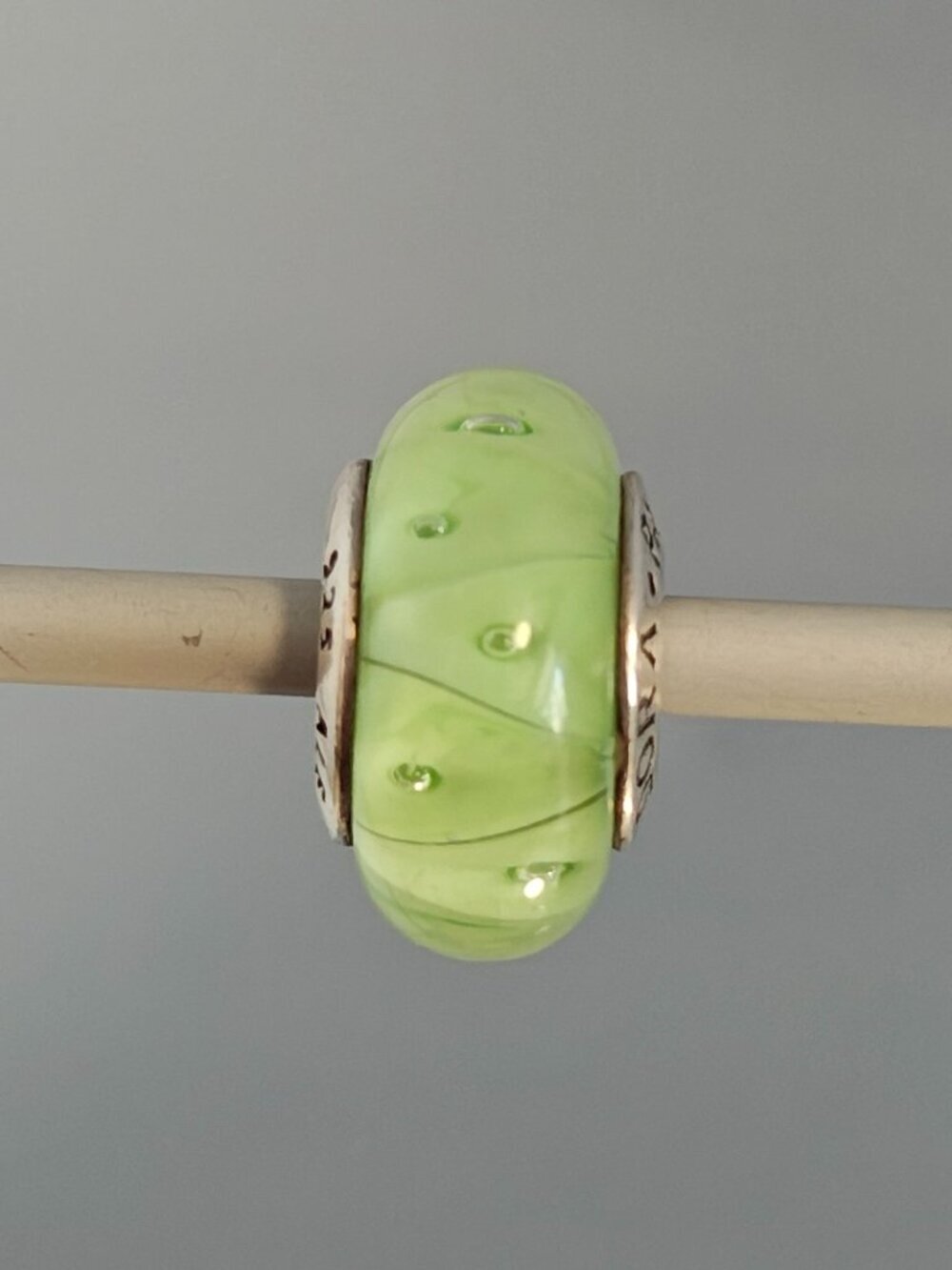 Authentic Retired Pandora Green Looking Glass Murano Charm 790925